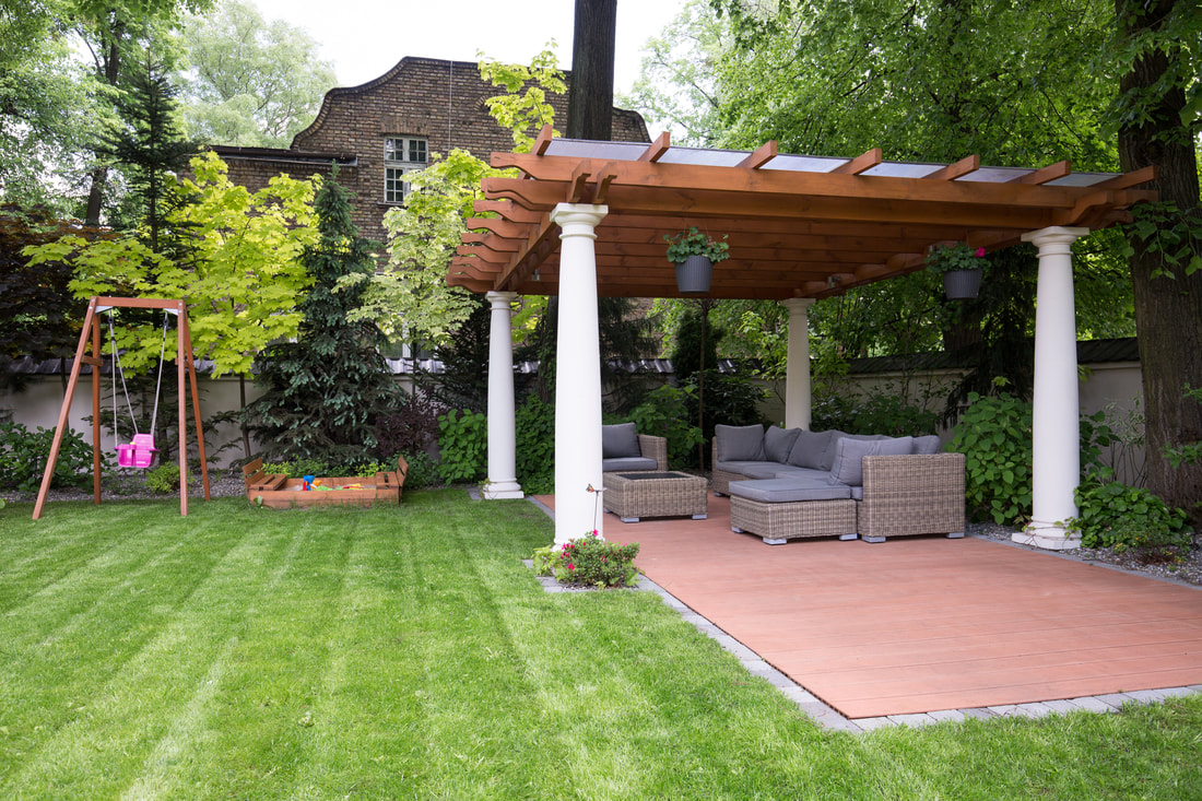 backyard pergola